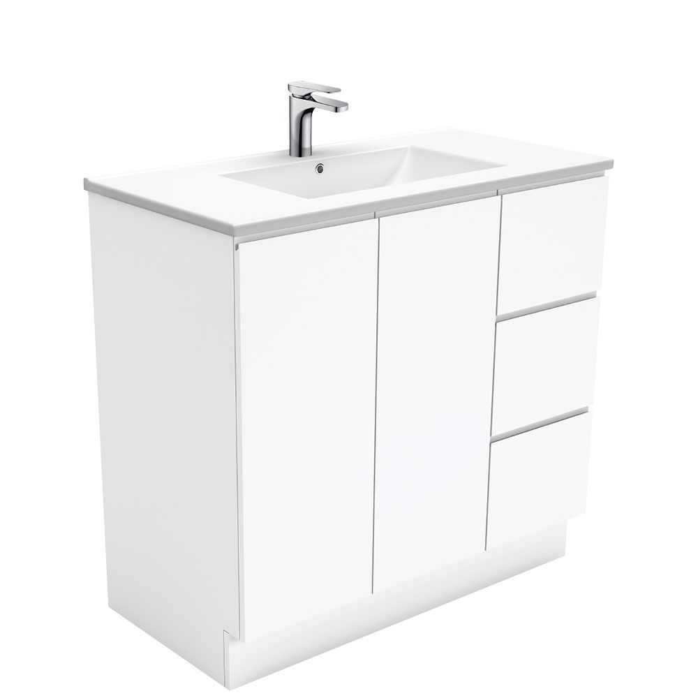 Fienza Dolce fingerpull 900 Vanity on Kick