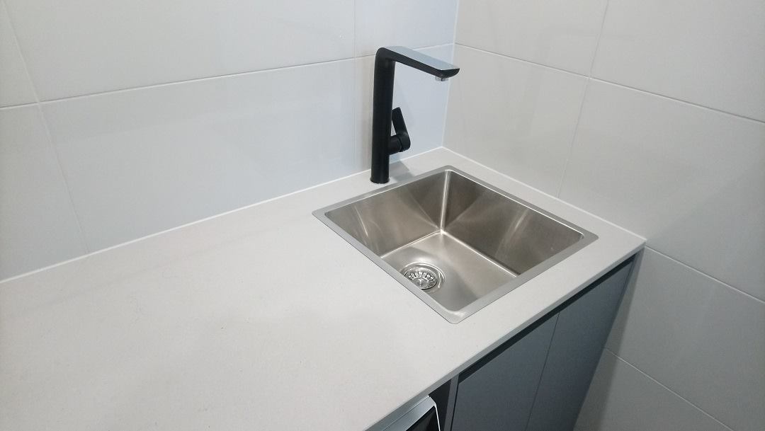 Buderim 30L sink & Harmony Bassini black/chrome sink mixer.