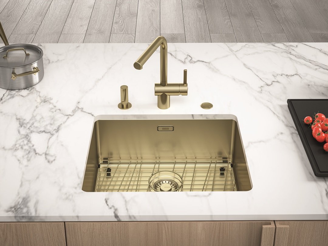 Franke Mythos 500 gold sink & Atlas Neo mixer.