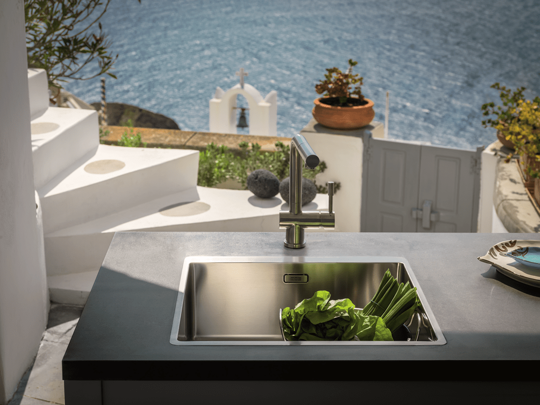 Franke Bolero sink & Atlas Neo sink mixer.