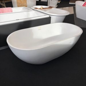 Fienza nero 1550 solid surface matte white freestanding bath.
